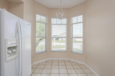 105 Brookhollow Cir-5