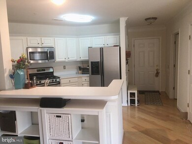 12481 Hayes Ct unit 101, Fairfax, VA 22033 - photo 2