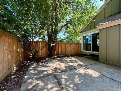 8107 Halsey St, Lenexa, KS 66215 - photo 4