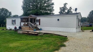 1165 N Wolf Rd, Bloomfield, IN 47424 - photo 2