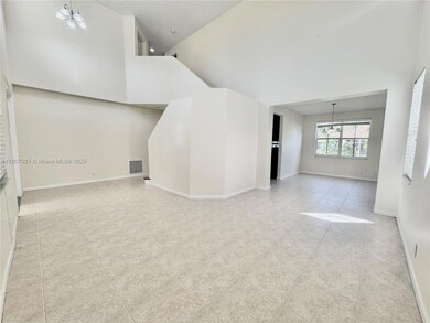 4383 Laurel Ridge Cir, Weston, FL 33331 - photo 2