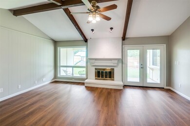 Lots of natural lighting as you enjoy your view of the great outdoors