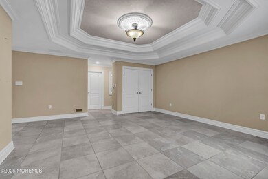 Foyer/Sitting Area