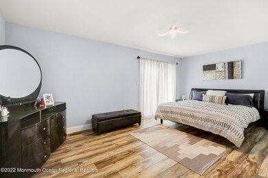 49 Colonial Ct unit 122, Jackson, NJ 08527 - photo 4