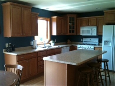 5221 Ninebark Dr, Fitchburg, WI 53711 - photo 4