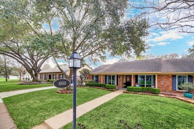 10011 Briar Rose Dr, Houston, TX 77042 - photo 2