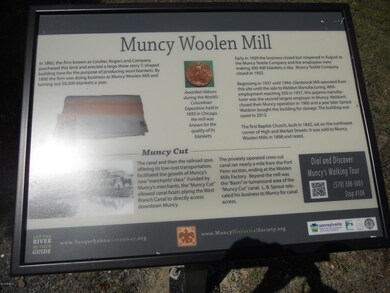 18 S Market St, Muncy, PA 17756 - photo 4