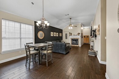 3506 Caplin St, Houston, TX 77026 - photo 6