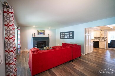 1622 broadview-01