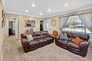 1123 Montclair Dr, Racine, WI 53402 - photo 3