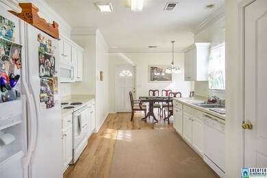 5051 Cantebury Ct, Center Point, AL 35215 - photo 7