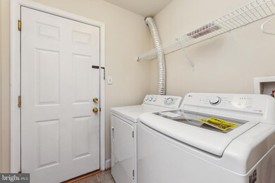 20315 Cider Barrel Dr, Germantown, MD 20876 - photo 3