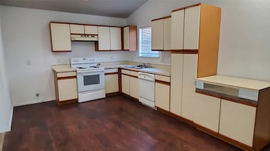 6824 Lyndale Dr, Watauga, TX 76148 - photo 5