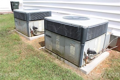 884 Old Charlotte Rd SW, Concord, NC 28027 - photo 2