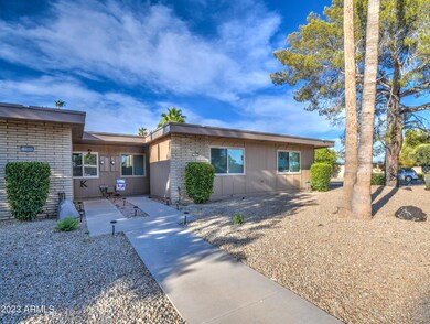 10902 W Topaz Dr, Sun City, AZ 85351 - photo 3