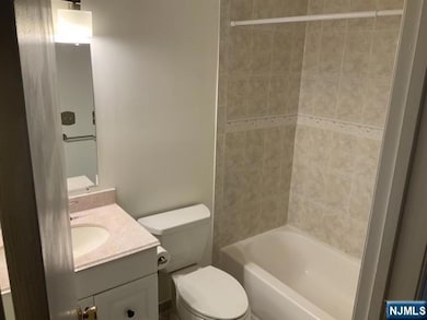 108 Raintree Ln, Mahwah, NJ 07430 - photo 3