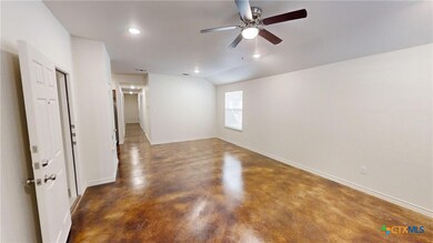 210 E Washington Ave unit B, Copperas Cove, TX 76522 - photo 5