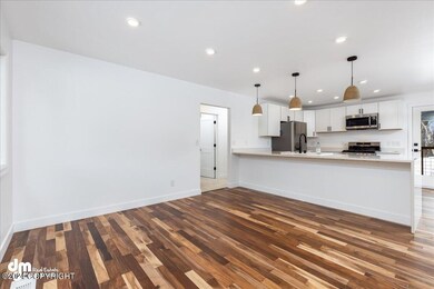 04-Living Room 20240321-DW-4618-Edit