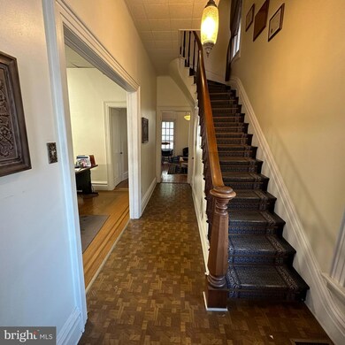 32 W Queen St, Chambersburg, PA 17201 - photo 6