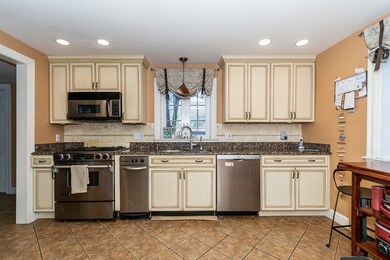 170 Edge Hill Rd, Milton, MA 02186 - photo 5