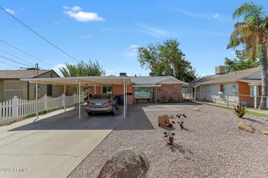 216 S Hobson unit A, Mesa, AZ 85204 - photo 2