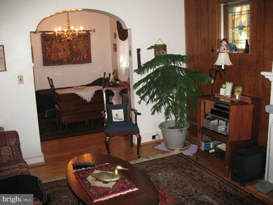 2406 Kentucky Ave, Baltimore, MD 21213 - photo 7