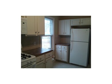 Newly Tiled Kitchen with new Fridge / Stove & M/Wa