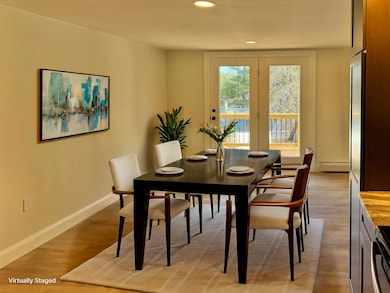 Dining Virtually Staged