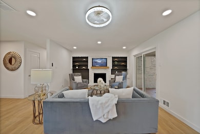 5706 Hillcroft St, Dallas, TX 75227 - photo 3