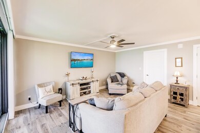 Living Room (2)