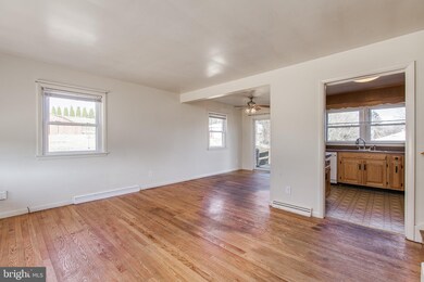 18542 Orchard Hills Pkwy, Hagerstown, MD 21742 - photo 2