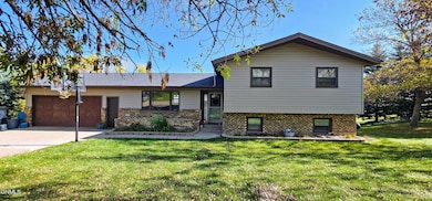 4204 Old Red Trail, Mandan, ND 58554 - photo 3