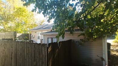 206 Avondale Ave, Champaign, IL 61820 - photo 2