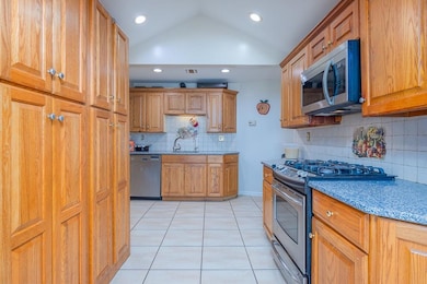 23 Sky Meadow Rd, Suffern, NY 10901 - photo 6