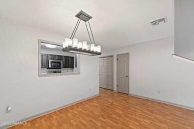 1009CarriageLightLoop-21