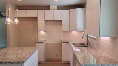 2002 Barnsley Ln, Houston, TX 77088 - photo 2