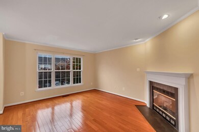 45597 Whitcomb Square, Sterling, VA 20166 - photo 5