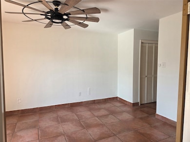10075 Westpark Dr unit 40, Houston, TX 77042 - photo 7