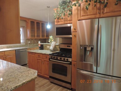930 E Desert Ave 034