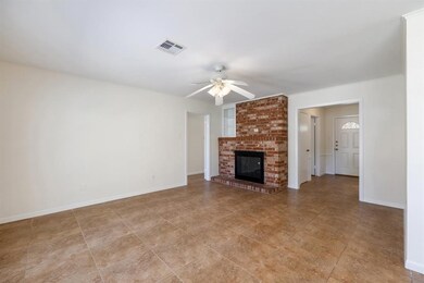 10214 Londonderry Dr, Houston, TX 77043 - photo 7