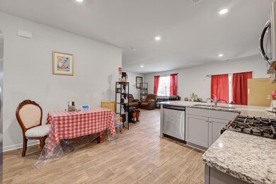 570 Wayton Cir, Moncks Corner SC (7)