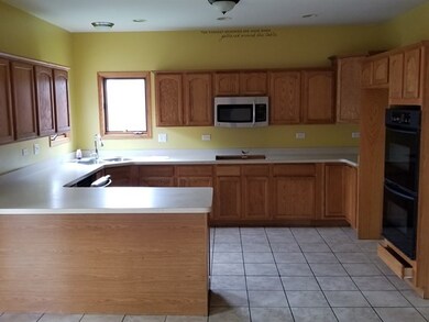 4830 W Sligo Way, Country Club Hills, IL 60478 - photo 2