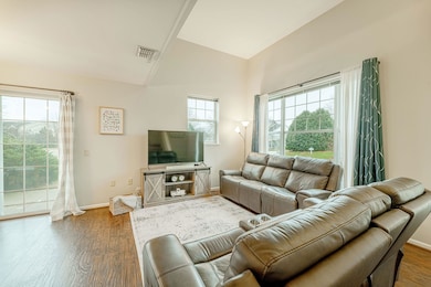 2831 Holborn Cir unit 2831, Madison, WI 53718 - photo 2