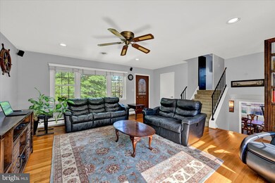 927 Starbit Rd, Towson, MD 21286 - photo 5