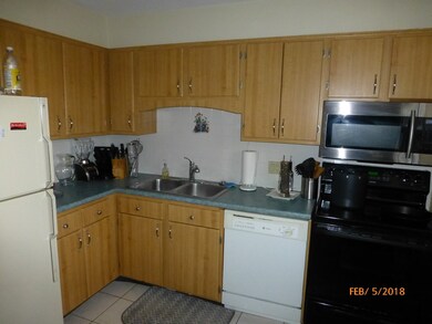 121 Bailey St unit B13, Worcester, MA 01602 - photo 6