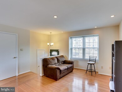 3008 Antrim Cir, Dumfries, VA 22026 - photo 3