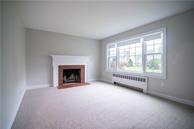 21 Winthrop St, Riverside, RI 02915 - photo 4