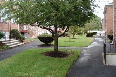 14 Austin Ct unit 14E, Saugus, MA 01906 - photo 5