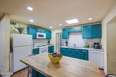 Kitchen 3