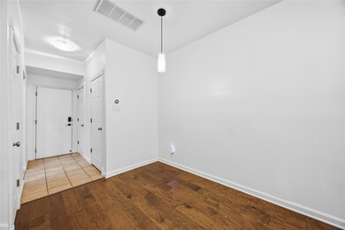 2100 Commonwealth St unit C, Houston, TX 77006 - photo 7